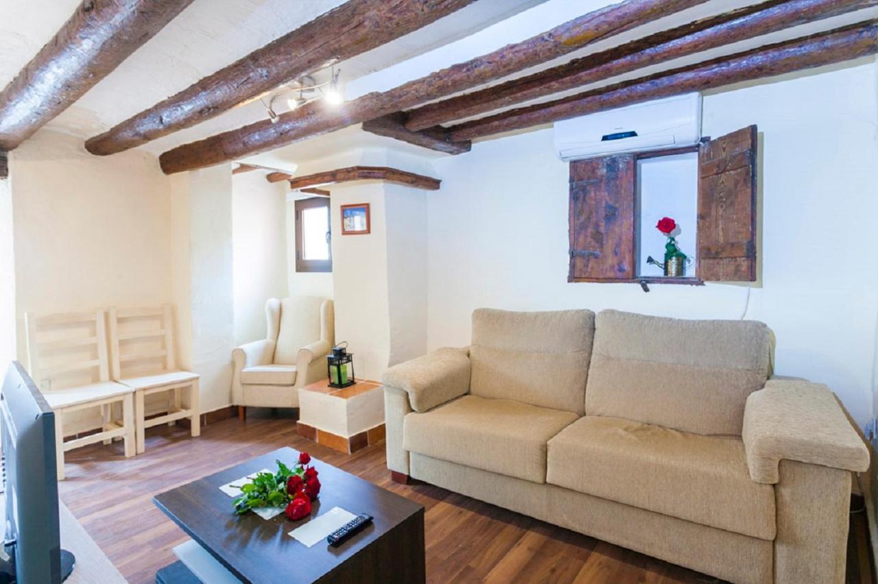 Apartamentos Casa Samper Santa Eulalia de Gallego Room photo